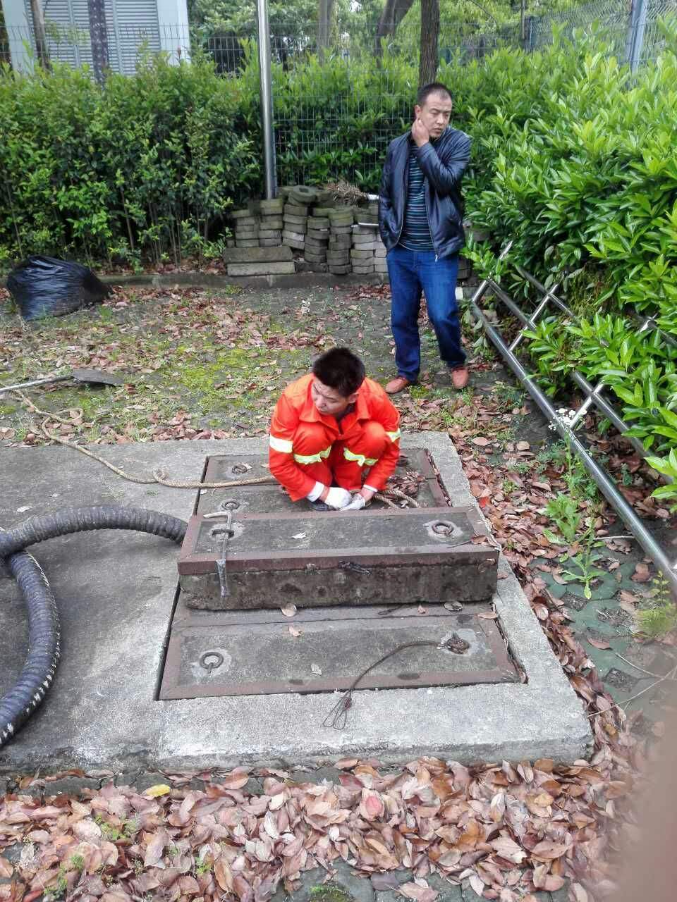 正镶白吸污抽粪