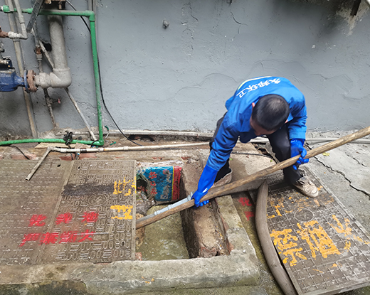 正镶白清掏化粪池