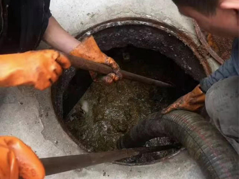 正镶白化油池、化粪池清理要做哪些安全措施？